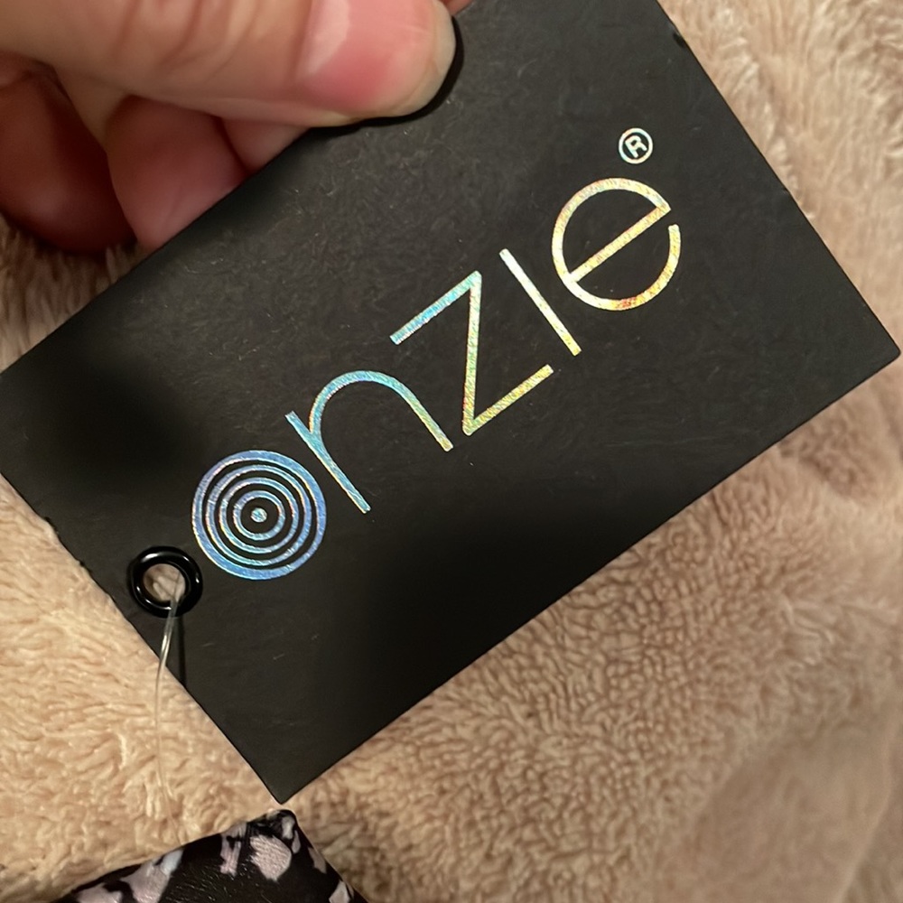 Onzie bra! - Picture 2 of 4